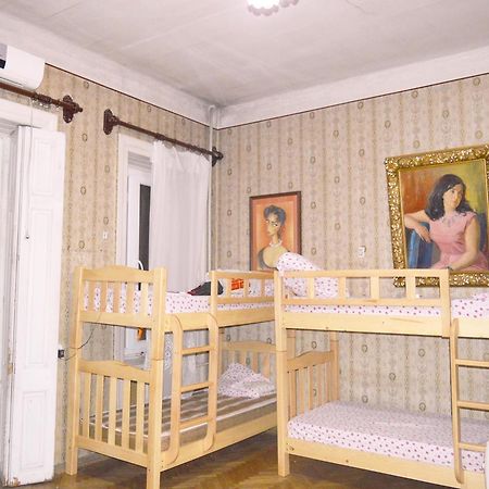 Amoun Hostel Тбилиси Экстерьер фото