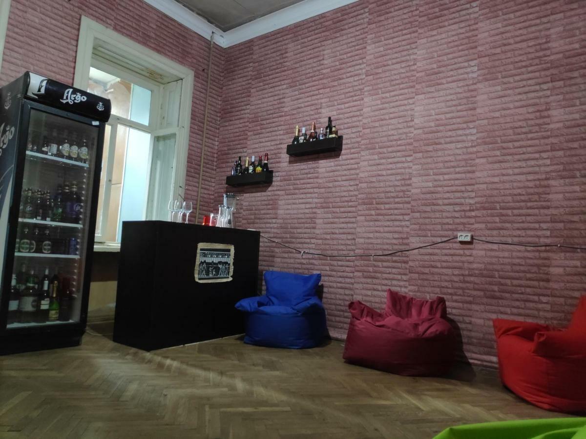 Amoun Hostel Тбилиси Экстерьер фото